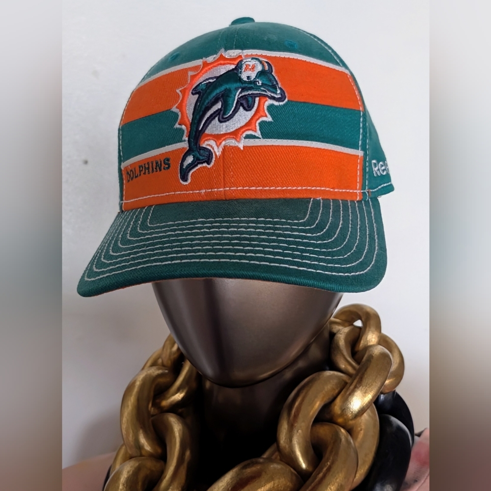 Vintage Reebok Miami Dolphins NFL Fitted Hat